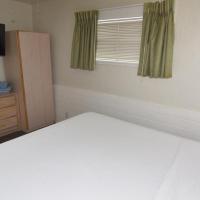 One Bedroom Poolside