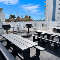 Commodore Beach Club Exterior
